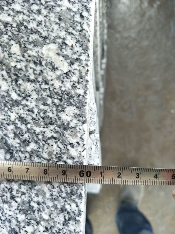 Granite 688 Grey Color Granite Tiles